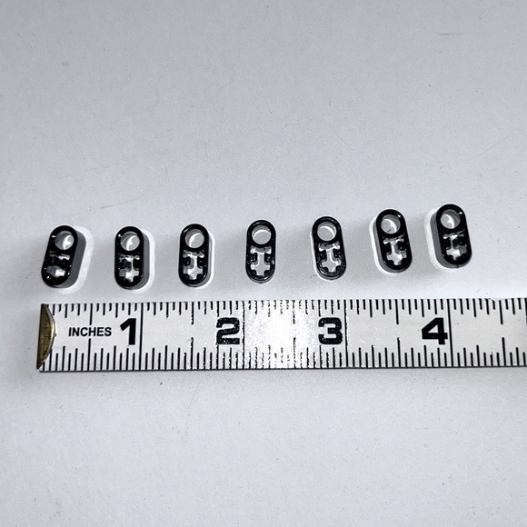 LEGO MINDSTORMS EV3 31313 Black Replacement Parts - Picture 3 of 3